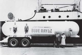 In 1957, Steventon imported the first long-haul LPG tanker into Australia from the United States.